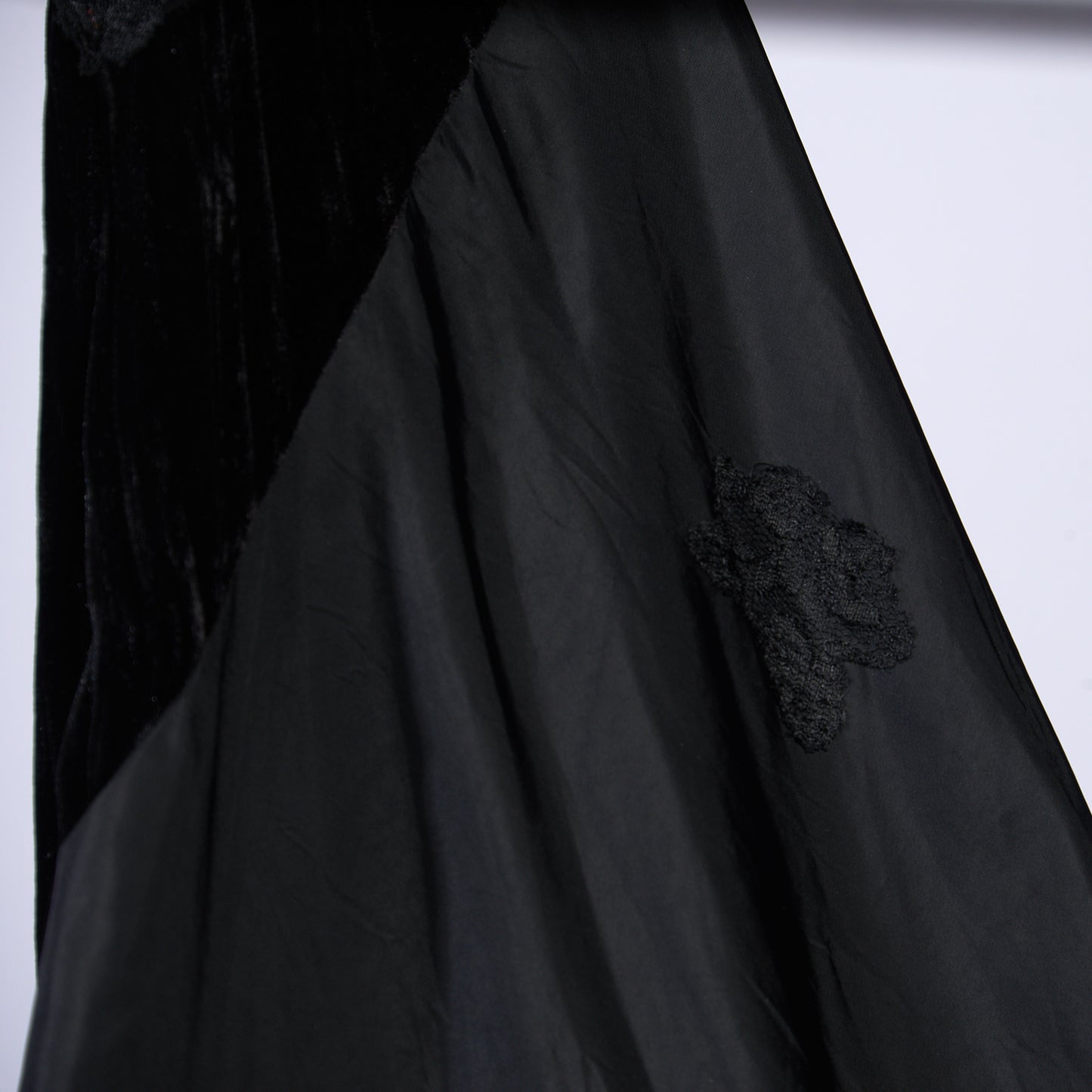 Beautiful Long Dress with Velvet, Beads and Lace Appliques